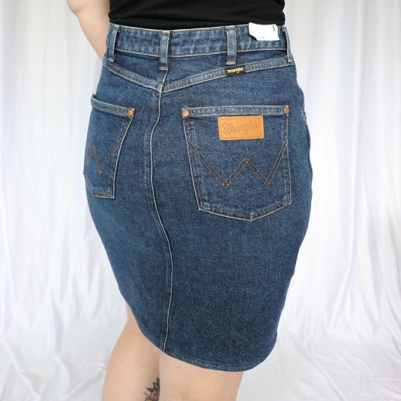 Wrangler Dresses & Skirts - NWT Wrangler High Zip Jean Skirt Sz Small